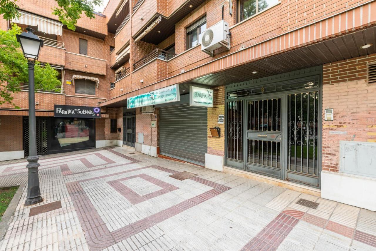 Bonita Habitacion Con Balcon Villaviciosa de Odón Εξωτερικό φωτογραφία