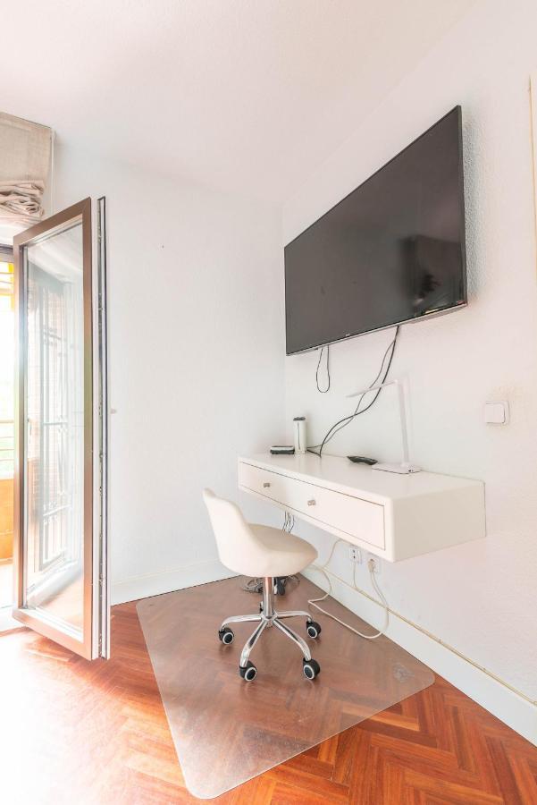 Bonita Habitacion Con Balcon Villaviciosa de Odón Εξωτερικό φωτογραφία