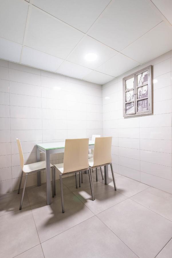 Bonita Habitacion Con Balcon Villaviciosa de Odón Εξωτερικό φωτογραφία